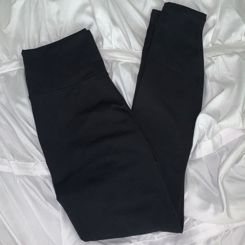 Black Fabletics Leggings
